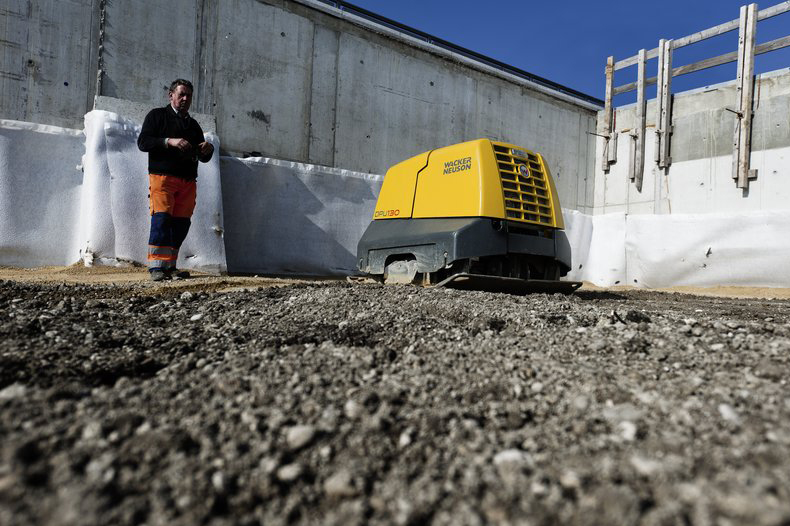 Реверсивная виброплита Wacker Neuson DPU 130
