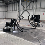 Реновация напольного покрытия в гипермаркете. До и после