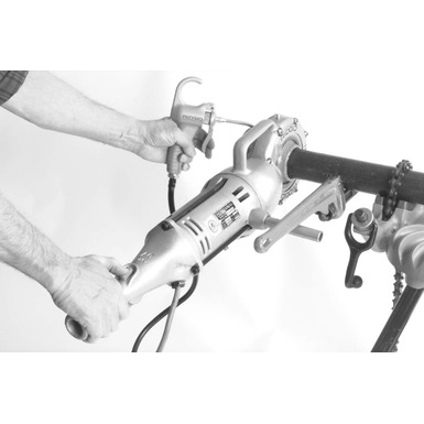 Электрический резьбонарезной клупп Ridgid 700, артикул 