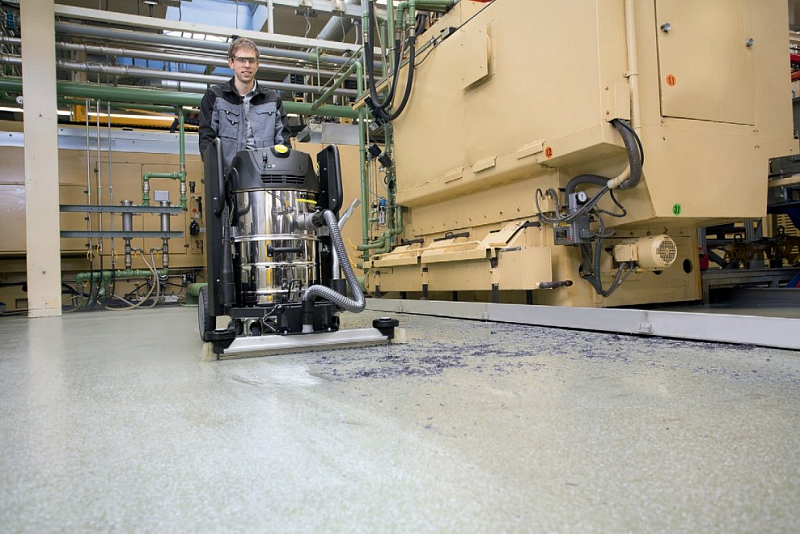 Промышленный пылесос Karcher IVC 60/24-2 Ap