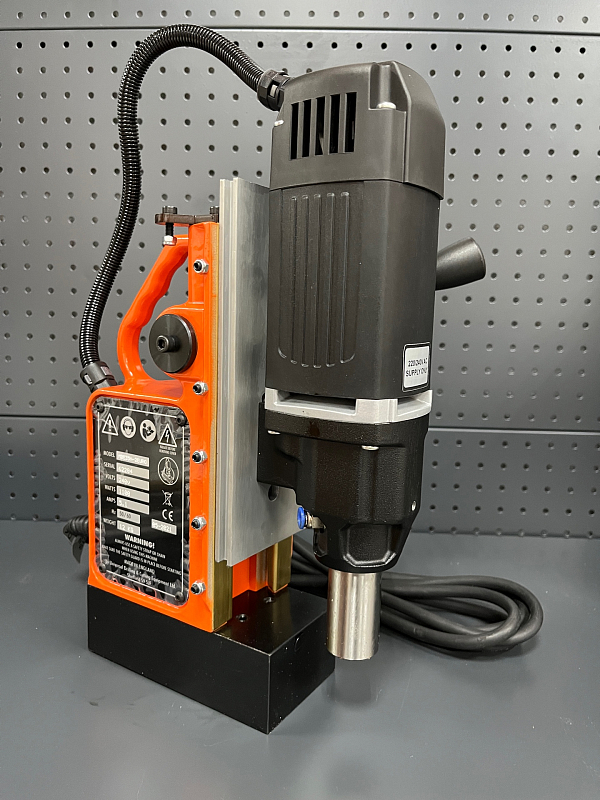 Магнитный сверлильный станок Magtron MBE 35 N